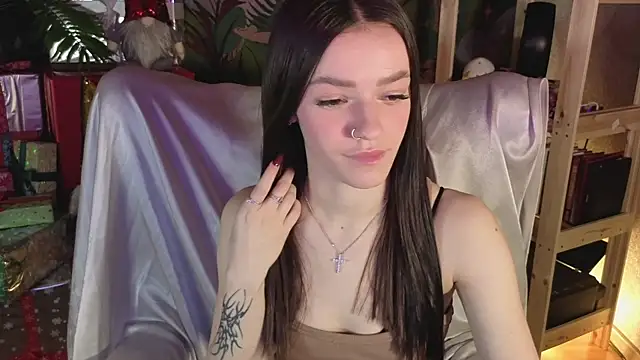 E l i z e  online show from January 10, 5:34 am