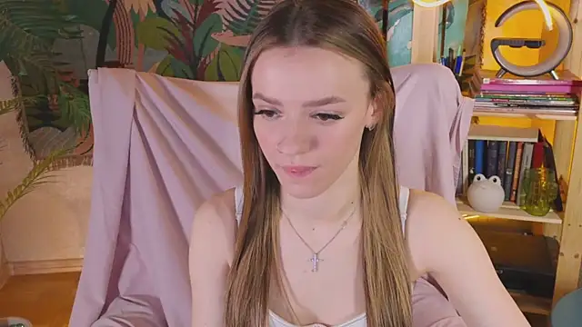 E l i z e  online show from April 16, 5:30 am