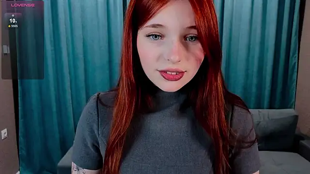 AnnieKim  online show from December 1, 2:31 pm