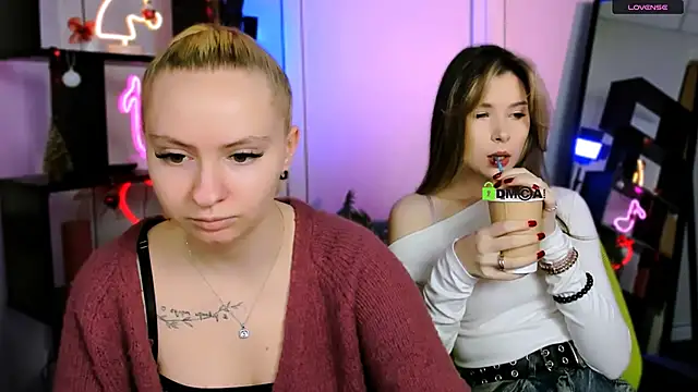 mila glow1 online show from January 11, 7:19 pm