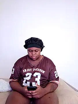 Gyminae online show from November 15, 2:40 pm