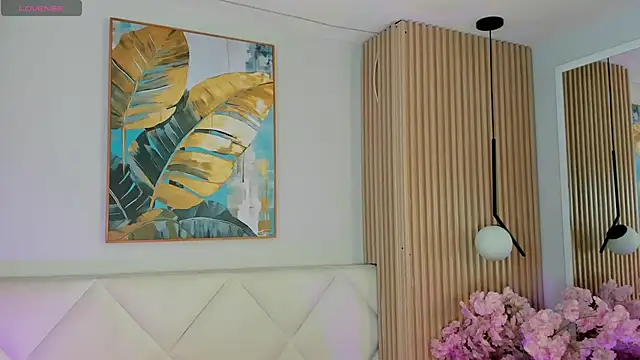 Mila Hank  online show from March 23, 12:33 pm