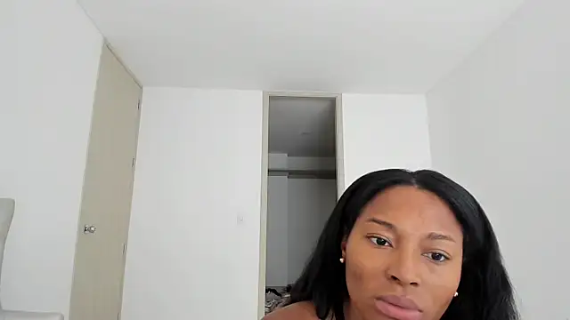 Meganbelford1 online show from October 18, 4:10 pm