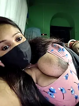 V-hot-swiet online show from November 10, 11:33 pm