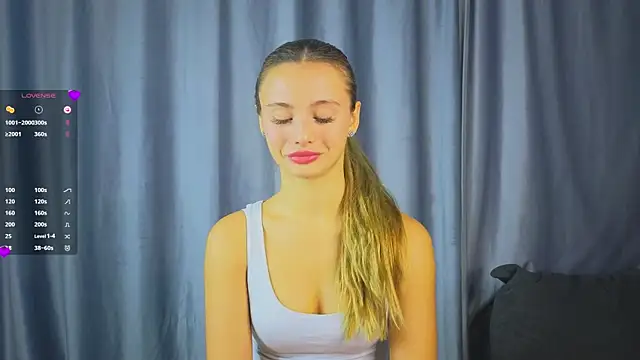 NaughtySeraphine online show from November 11, 6:20 am