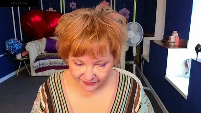 Kira Kenett online show from June 1, 5:09 am