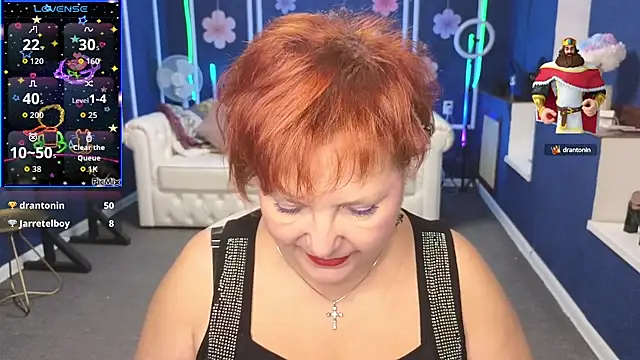 Kira Kenett online show from September 21, 9:30 am