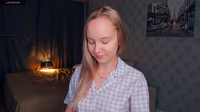 SoonMoor online show from November 3, 6:12 pm