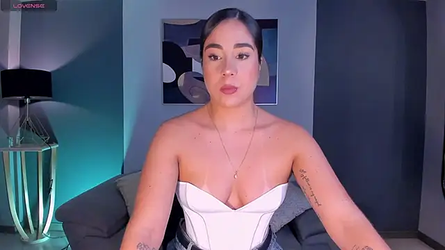 SussyBellX online show from October 3, 8:03 pm