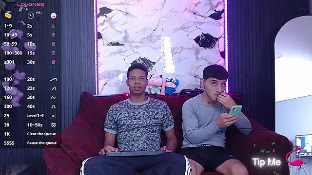 Snapshot of SpicyBoys_X chatting on October 10, 8:36 pm SpicyBoys X online show from October 10, 8:36 pm