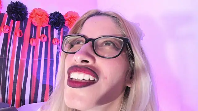 MerryyMendez online show from October 29, 2:16 am