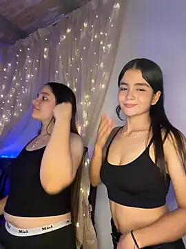 Ashley and Zoe online show from January 5, 8:34 pm