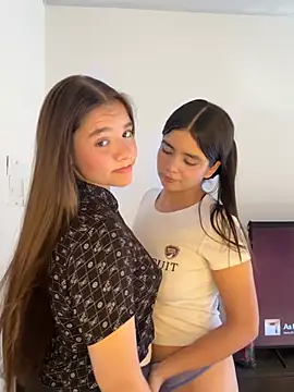 Ashley and Zoe online show from August 7, 8:05 pm
