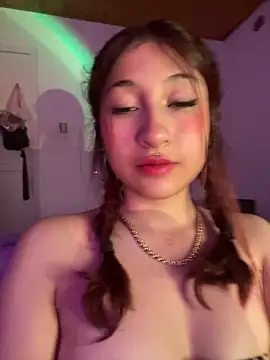 Snapshot of liin_rose chatting on September 21, 11:25 pm liin rose online show from September 21, 11:25 pm