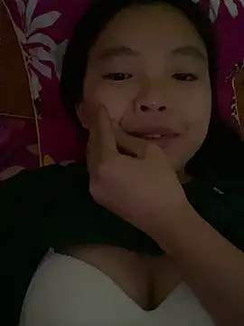 viluna online show from December 16, 5:46 am