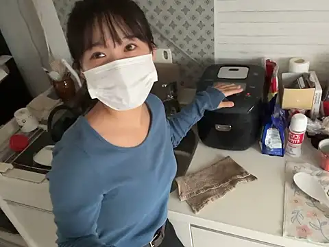 hikiwarinatto xoxo online show from October 19, 1:07 am