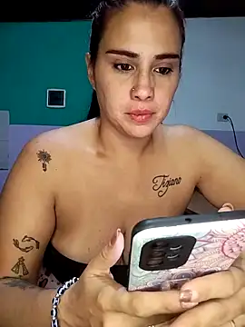 kariciasecreta online show from April 19, 9:42 am