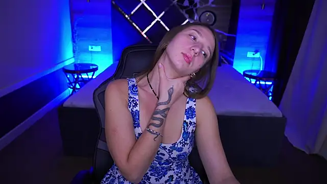 LioraFox online show from November 2, 10:24 pm