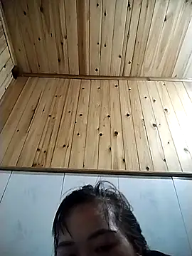 Snapshot of tuyetnhi-00 chatting on September 14, 1:42 pm tuyetnhi-00 online show from September 14, 1:42 pm