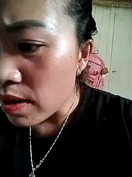 Snapshot of tuyetnhi-00 chatting on October 10, 5:23 am tuyetnhi-00 online show from October 10, 5:23 am
