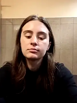 freakylittlebitch69 online show from September 16, 6:16 pm