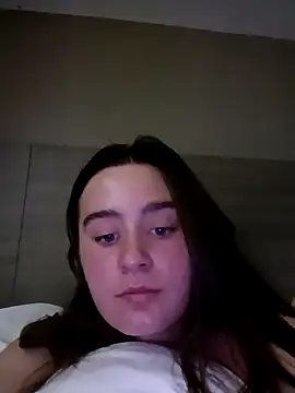 freakylittlebitch69 online show from October 6, 8:57 pm