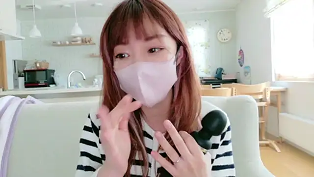 SUZU 1201 online show from February 21, 1:39 am