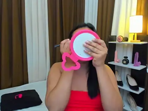 TsUncutKaren online show from October 30, 12:13 am