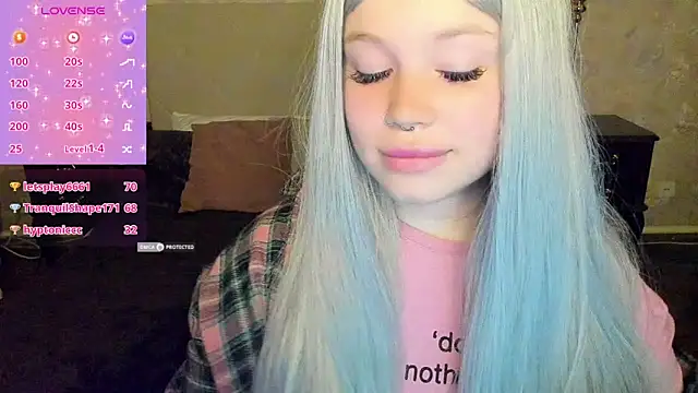 Snapshot of Diana_Dream chatting on October 10, 9:52 pm Diana Dream online show from October 10, 9:52 pm