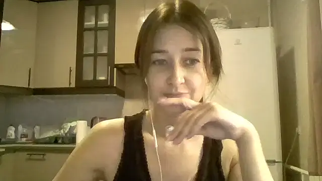 Avenique online show from October 9, 7:18 pm