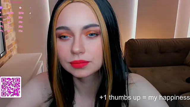 Snapshot of EvaBlimey chatting on September 14, 5:38 am EvaBlimey online show from September 14, 5:38 am
