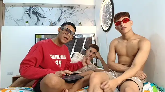 GRETTY BOYS online show from October 10, 7:24 am