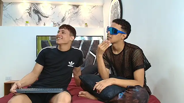 GRETTY BOYS online show from October 3, 7:24 am