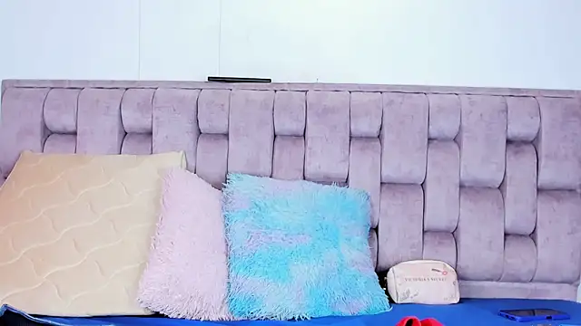 Alexa-Hunter online show from March 13, 10:22 pm