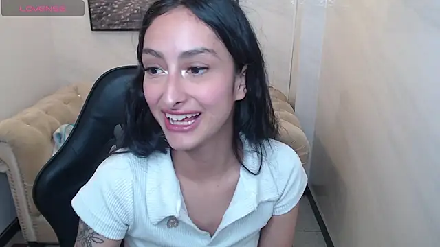 Tifany v online show from October 24, 1:07 pm