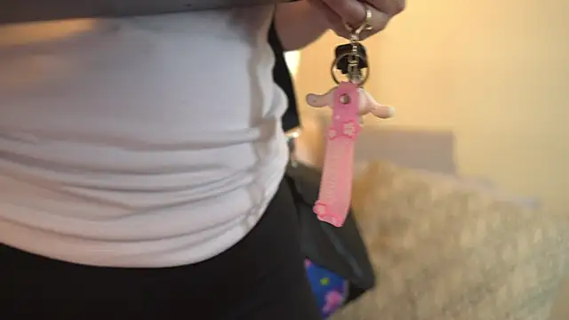 Tayler Kim online show from October 30, 6:53 pm