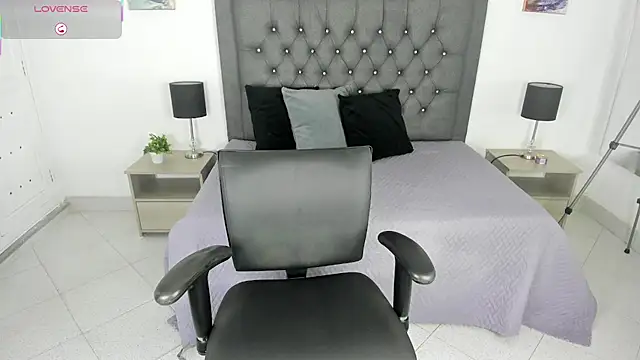 Snapshot of dulce_fresa_ chatting on October 21, 12:36 am dulce fresa online show from October 21, 12:36 am