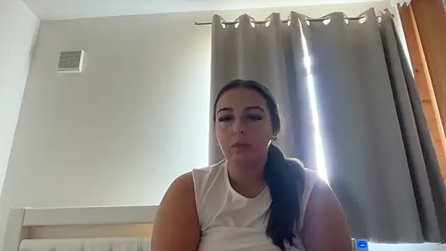 Lulumayxx online show from April 11, 4:32 pm