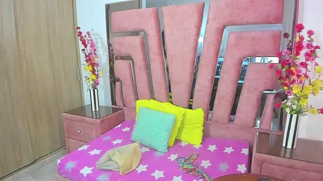 MaraKarly online show from January 19, 1:18 pm