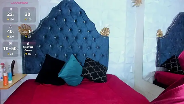  mia milf  online show from April 12, 11:46 am