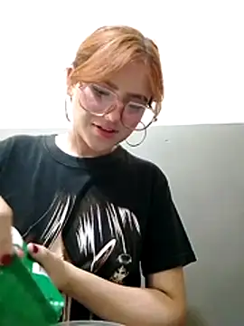 elizabeth05 online show from October 18, 5:43 am