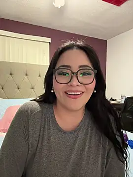 MyHoneyFrida online show from November 28, 4:59 am