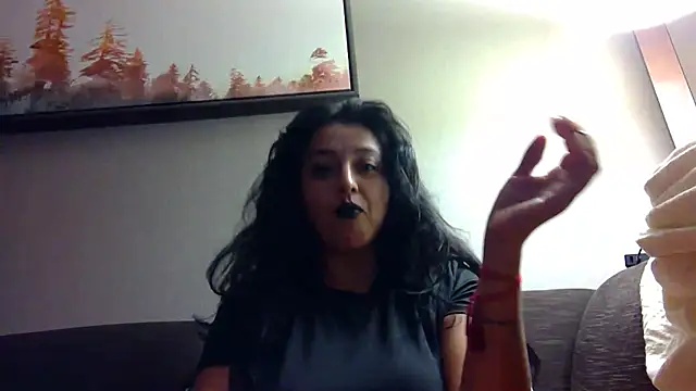 yoourwetpussy online show from September 17, 7:17 am