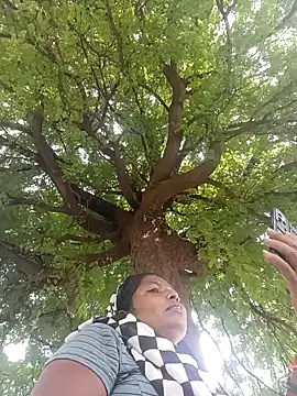 Jivika Jaiswal online show from October 5, 4:28 am