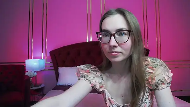 JessieJuss online show from April 22, 5:32 pm