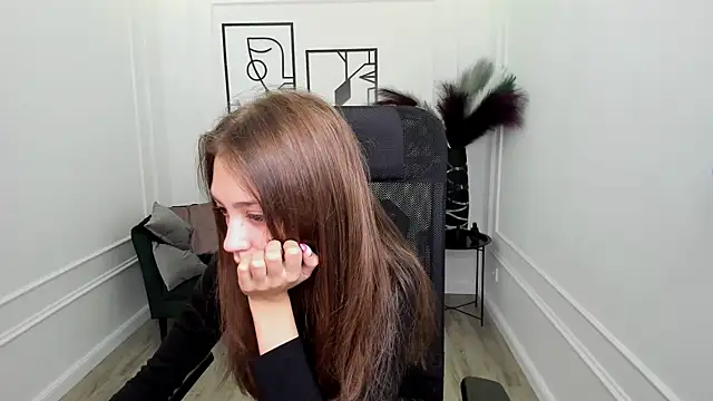 EmilyGraydis online show from September 24, 5:06 am