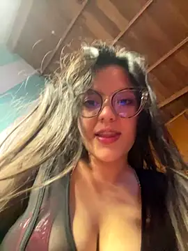 Snapshot of alilith chatting on October 3, 7:19 pm alilith online show from October 3, 7:19 pm