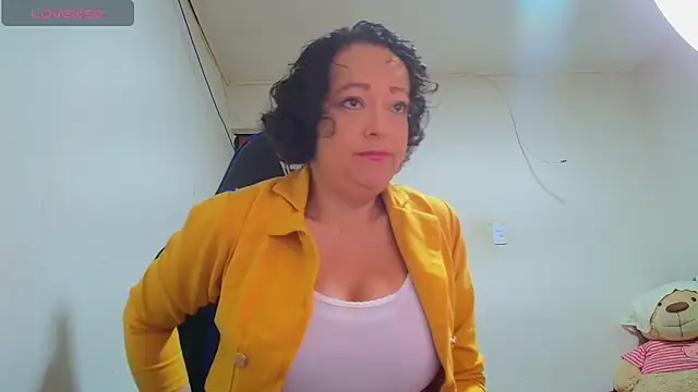 Miss Oriana online show from November 13, 3:55 pm