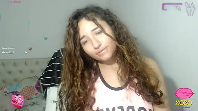 Snapshot of sasha_17_ chatting on October 8, 6:34 pm sasha 17 online show from October 8, 6:34 pm