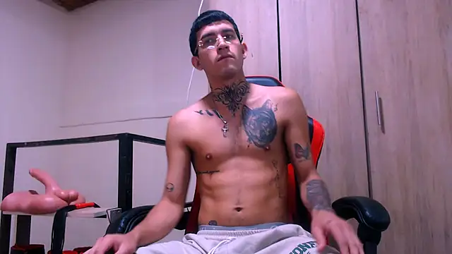 dilan abraham12 online show from March 10, 3:27 pm